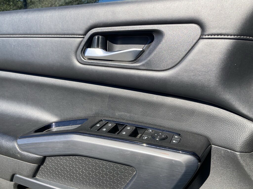 2022 Nissan Pathfinder SL San Antonio TX