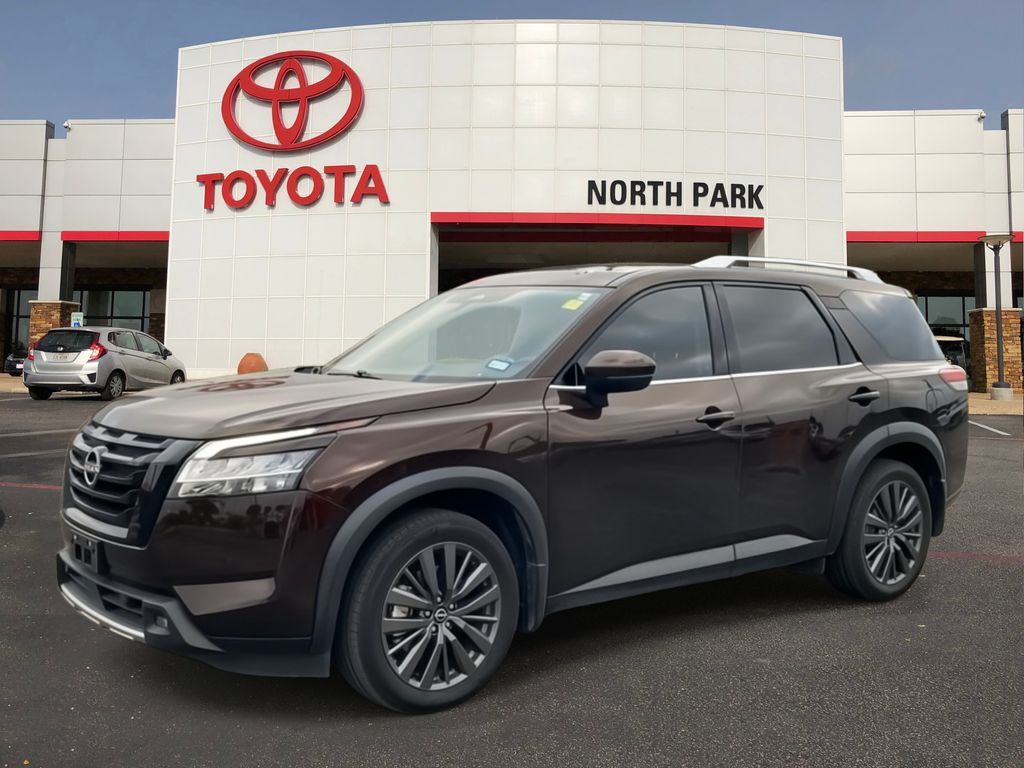 2022 Nissan Pathfinder