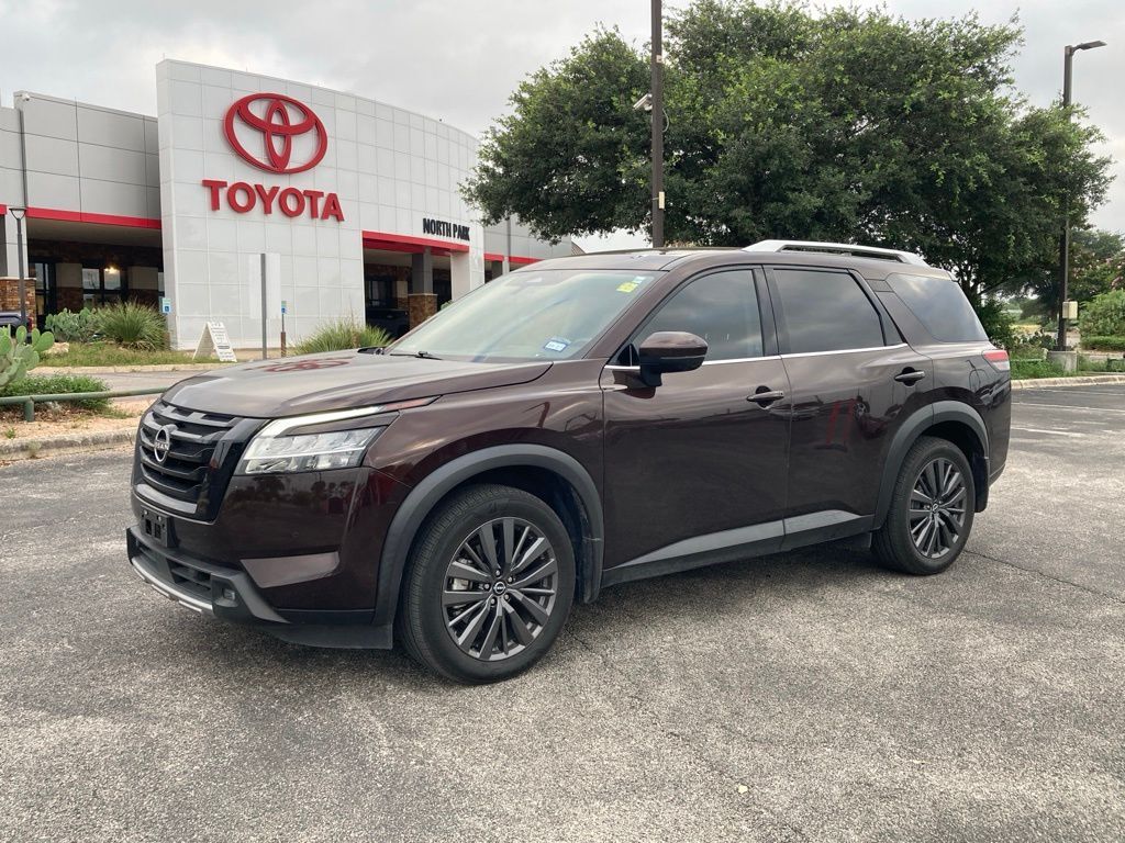 2022 Nissan Pathfinder