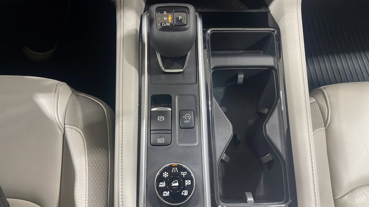 2022 Nissan Pathfinder SL Sherwood Park AB