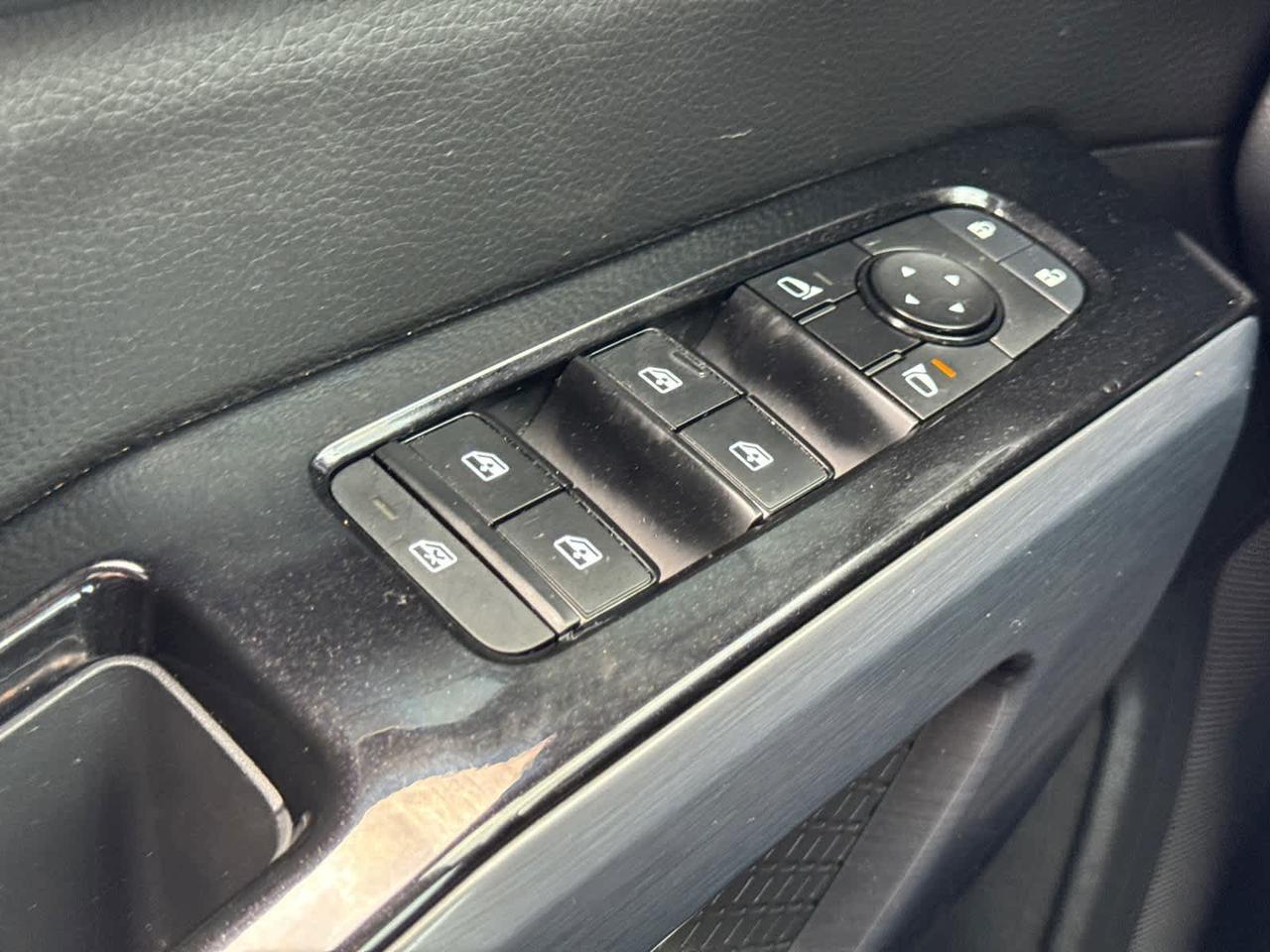 2022 Nissan Pathfinder SL Dartmouth MA