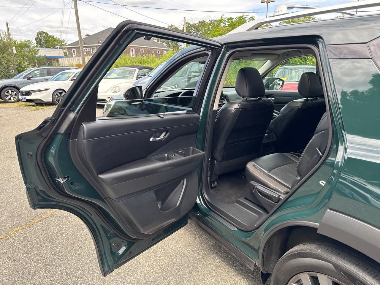 2022 Nissan Pathfinder SL Dartmouth MA