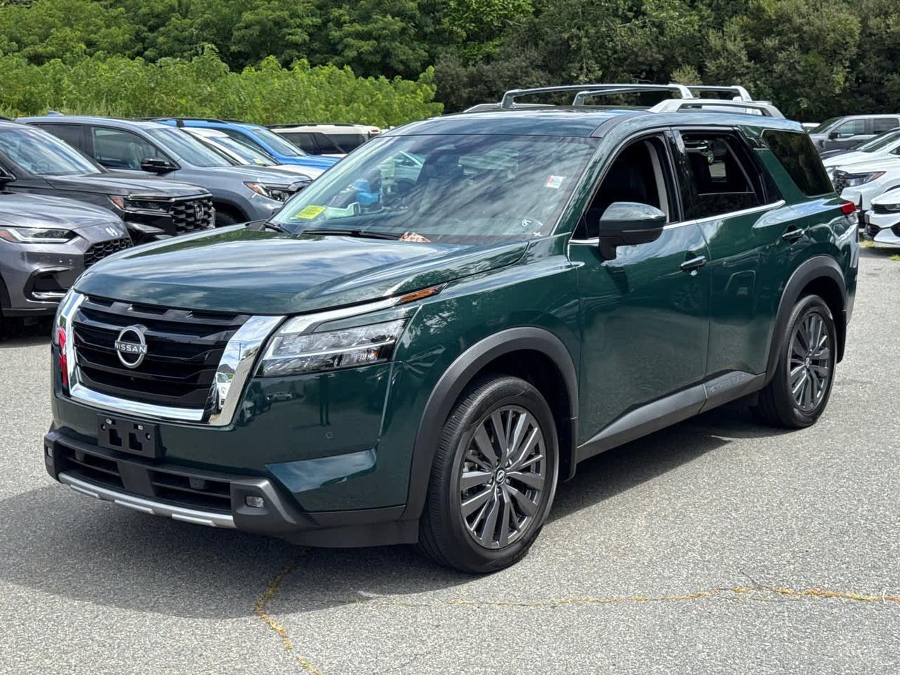 2022 Nissan Pathfinder SL Dartmouth MA