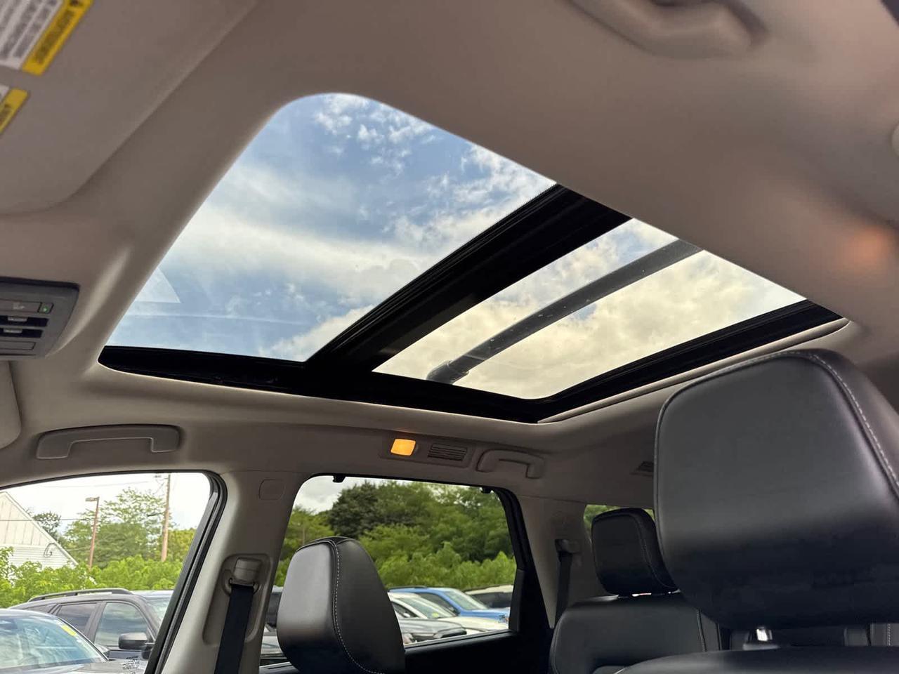 2022 Nissan Pathfinder SL Dartmouth MA