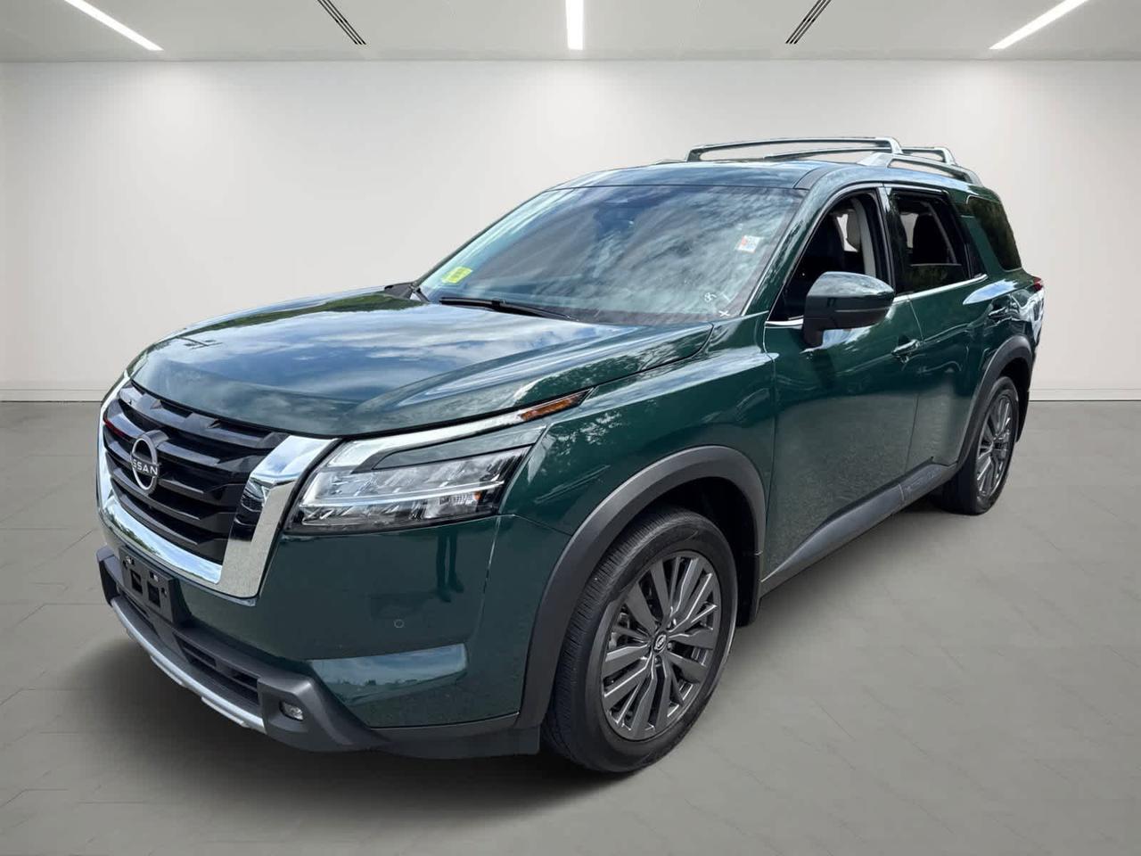 2022 Nissan Pathfinder SL Dartmouth MA