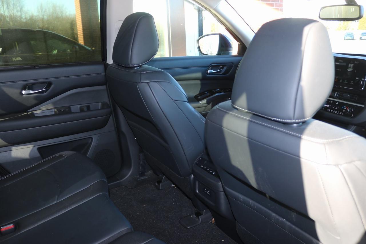 2022 Nissan Pathfinder SL Fredericksburg VA