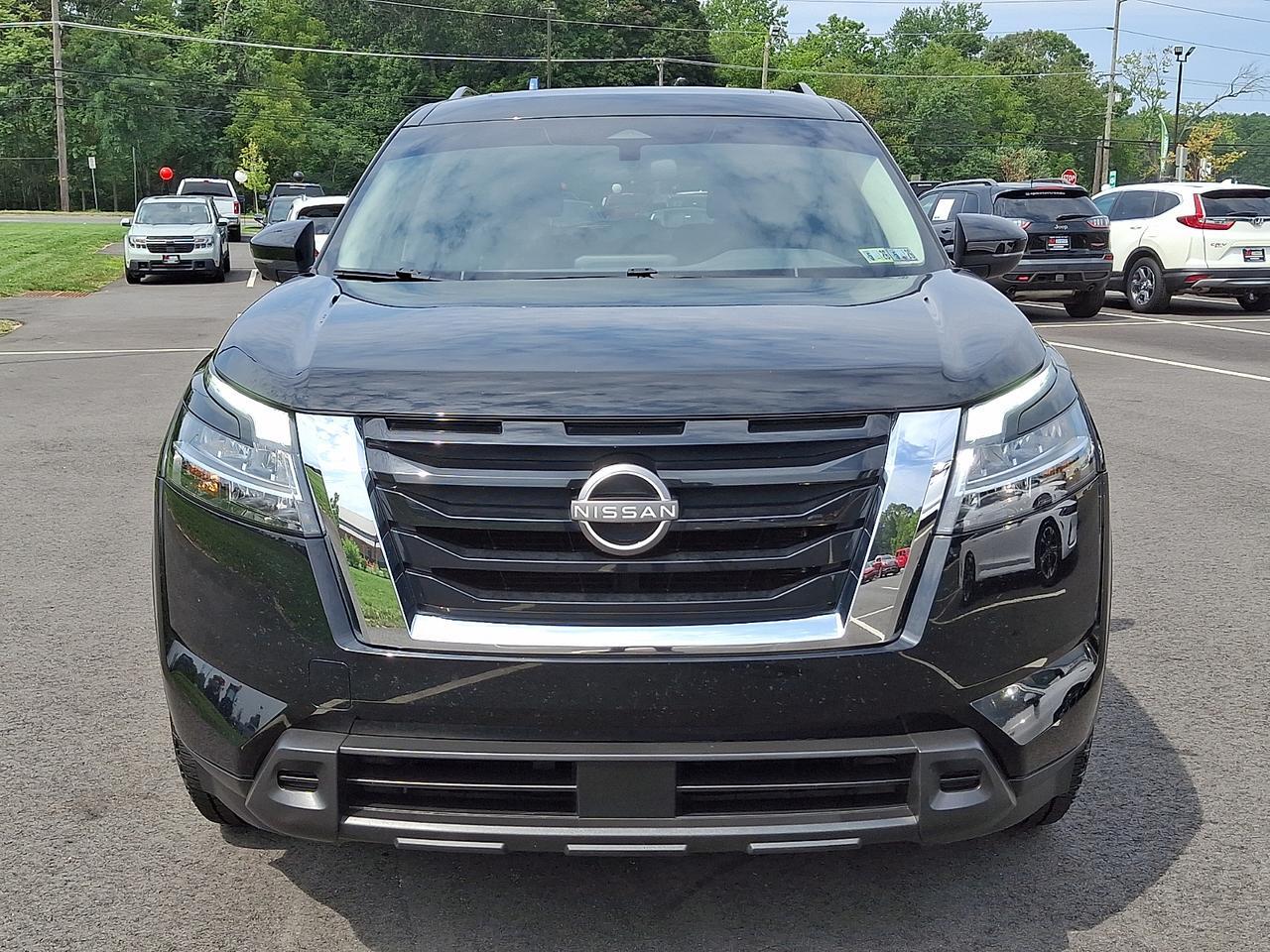 2022 Nissan Pathfinder SV 4WD