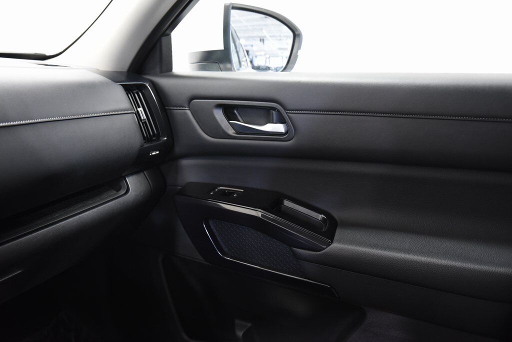 2022 Nissan Pathfinder SV Akron