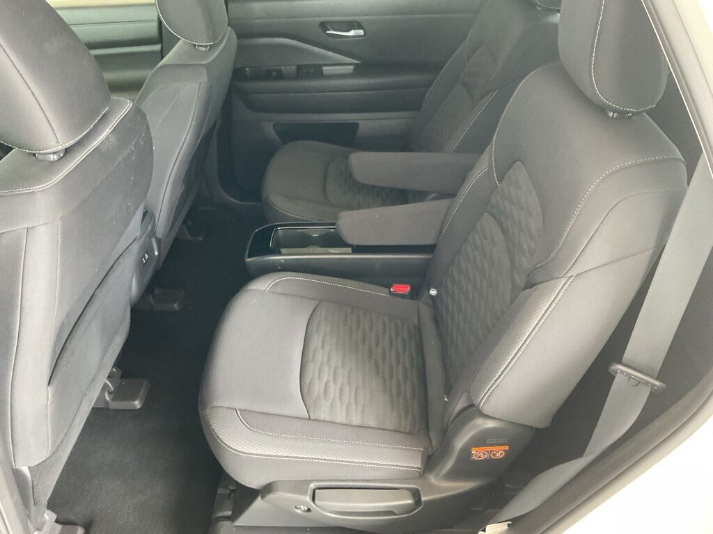 2022 Nissan Pathfinder SV Duluth MN