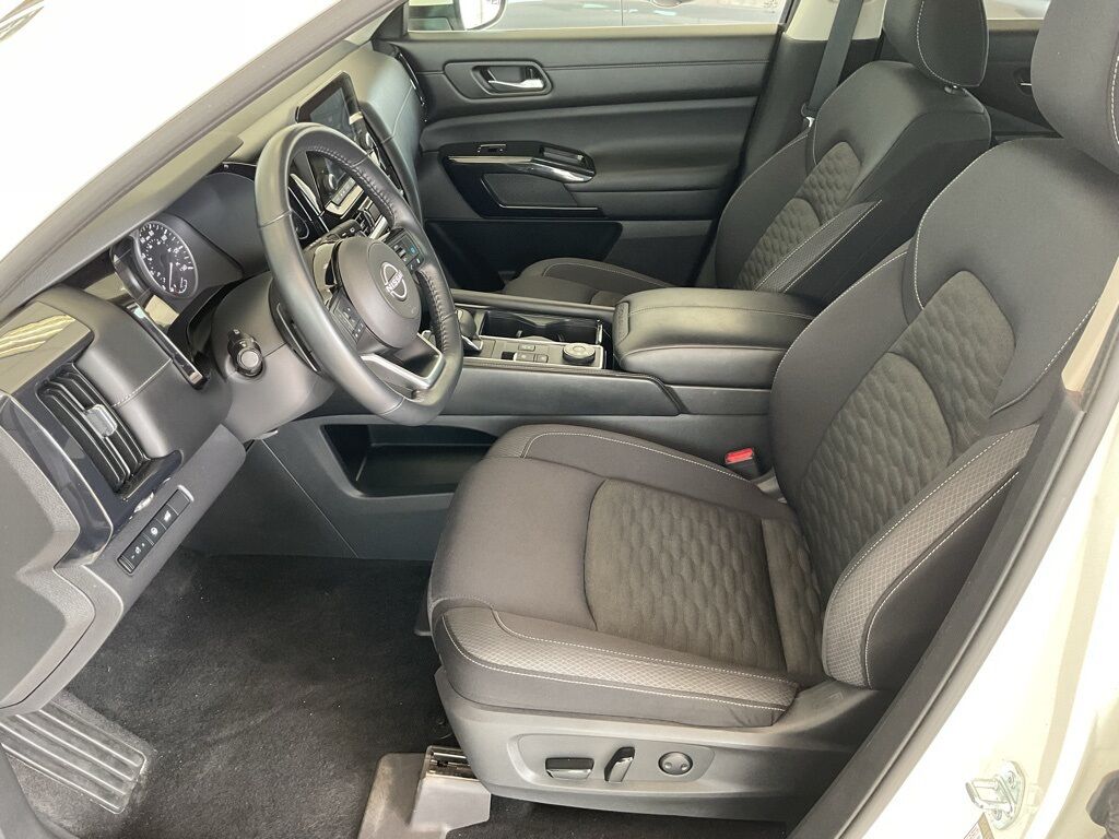 2022 Nissan Pathfinder SV Duluth MN