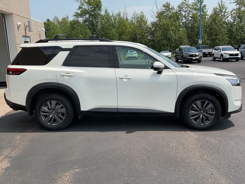 2022 Nissan Pathfinder SV Duluth MN