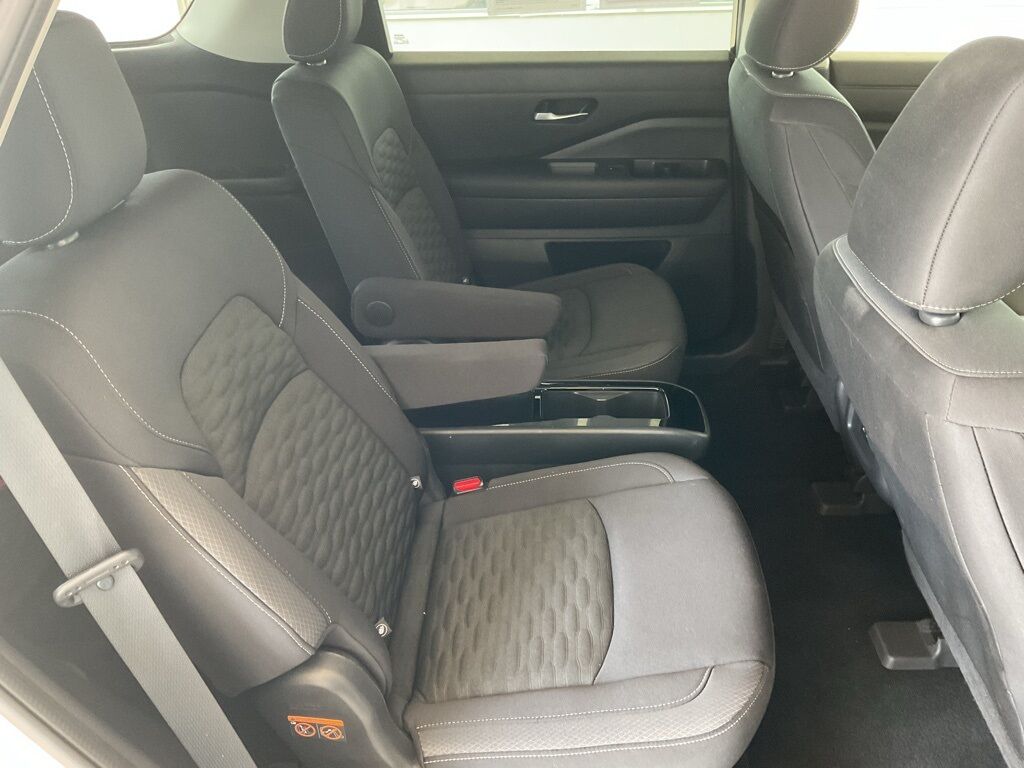 2022 Nissan Pathfinder SV Duluth MN