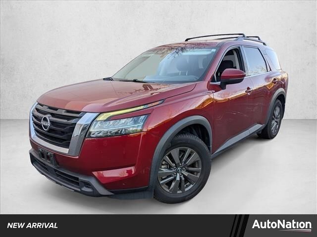 2022 Nissan Pathfinder SV
