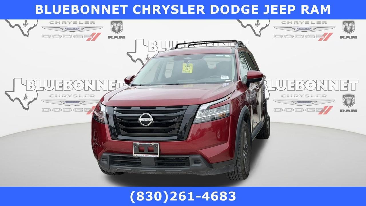 2022 Nissan Pathfinder SV