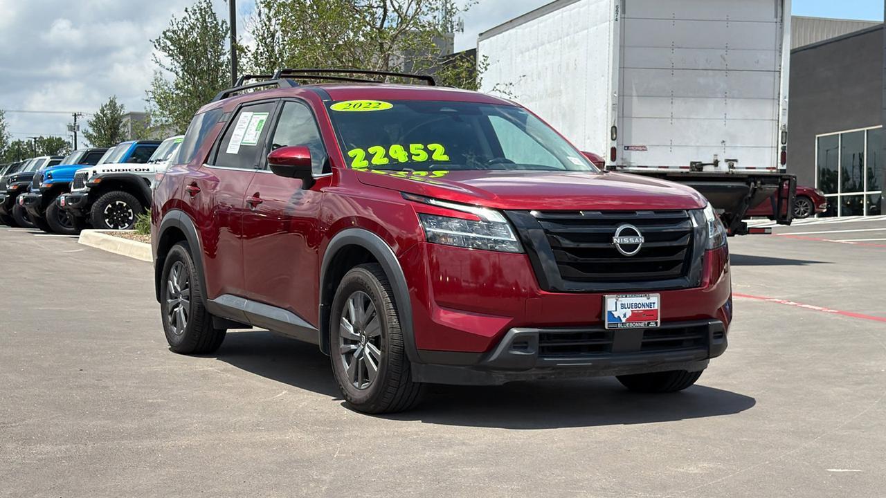 2022 Nissan Pathfinder SV