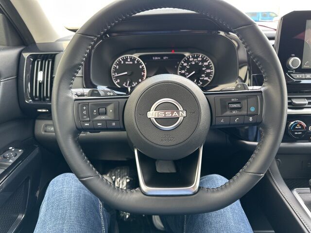 2022 Nissan Pathfinder SV Watertown SD