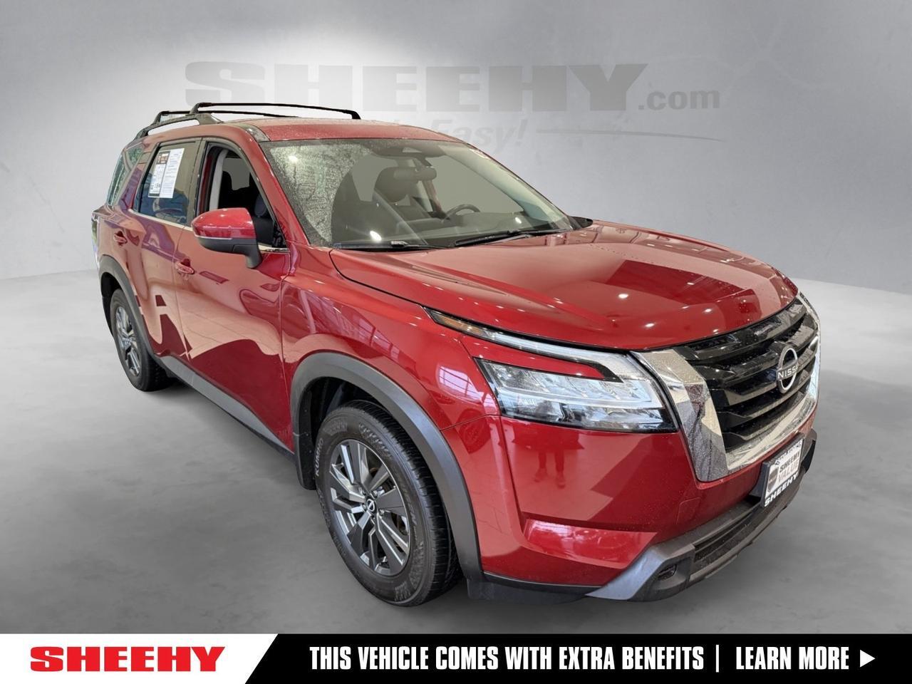 2022 Nissan Pathfinder SV