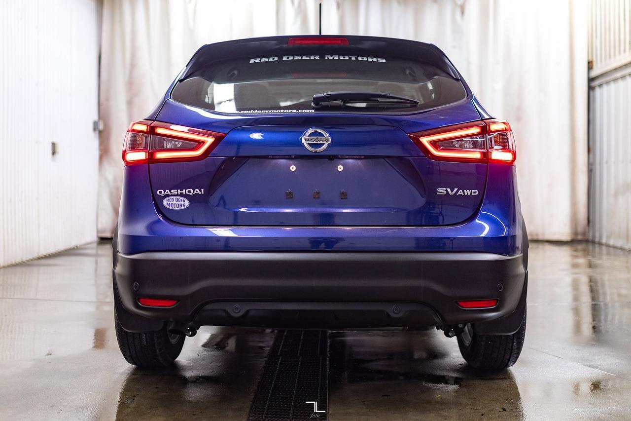 2022 Nissan Qashqai AWD SV Roof BCam Red Deer AB