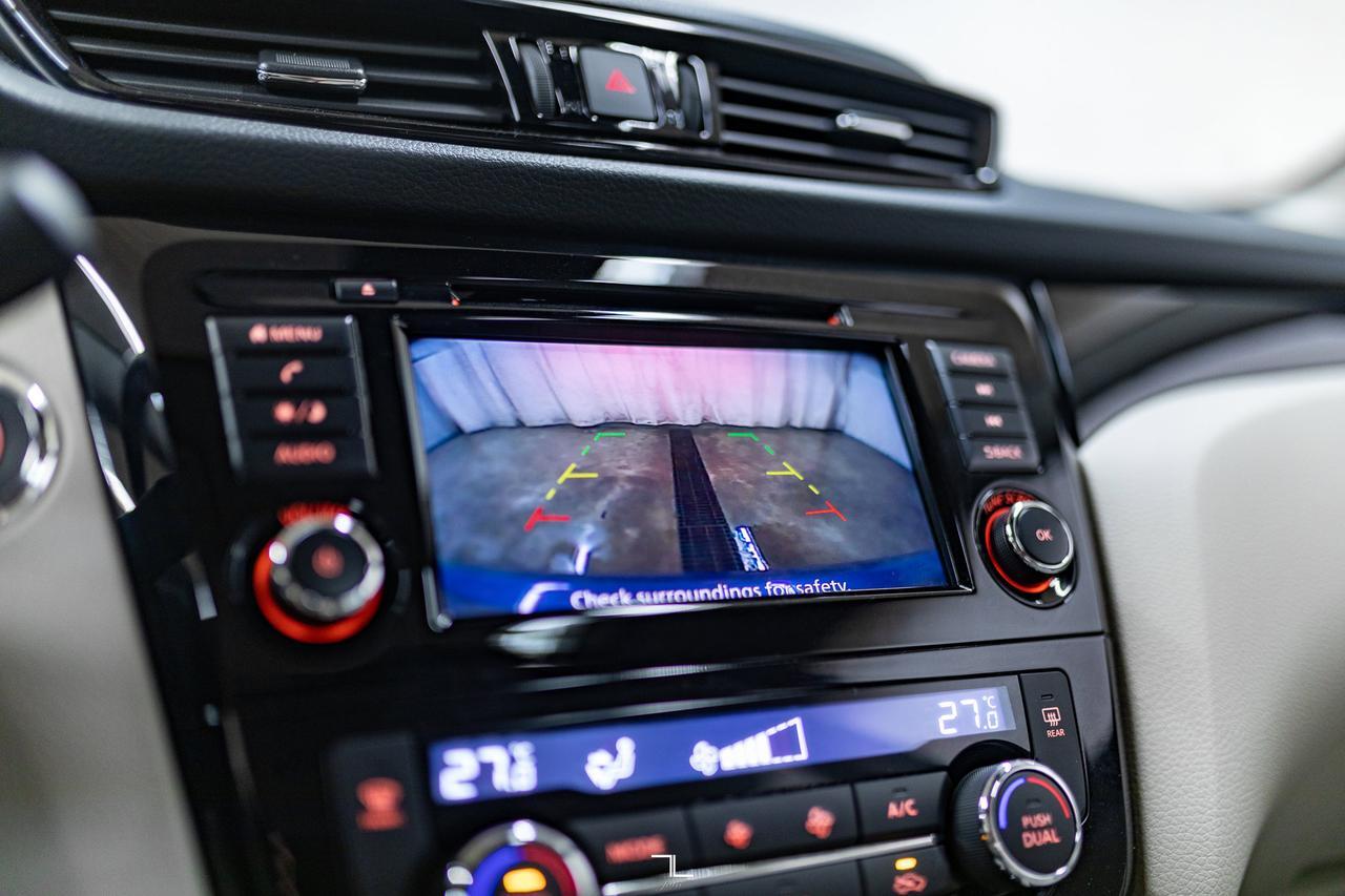 2022 Nissan Qashqai AWD SV Roof BCam Red Deer AB