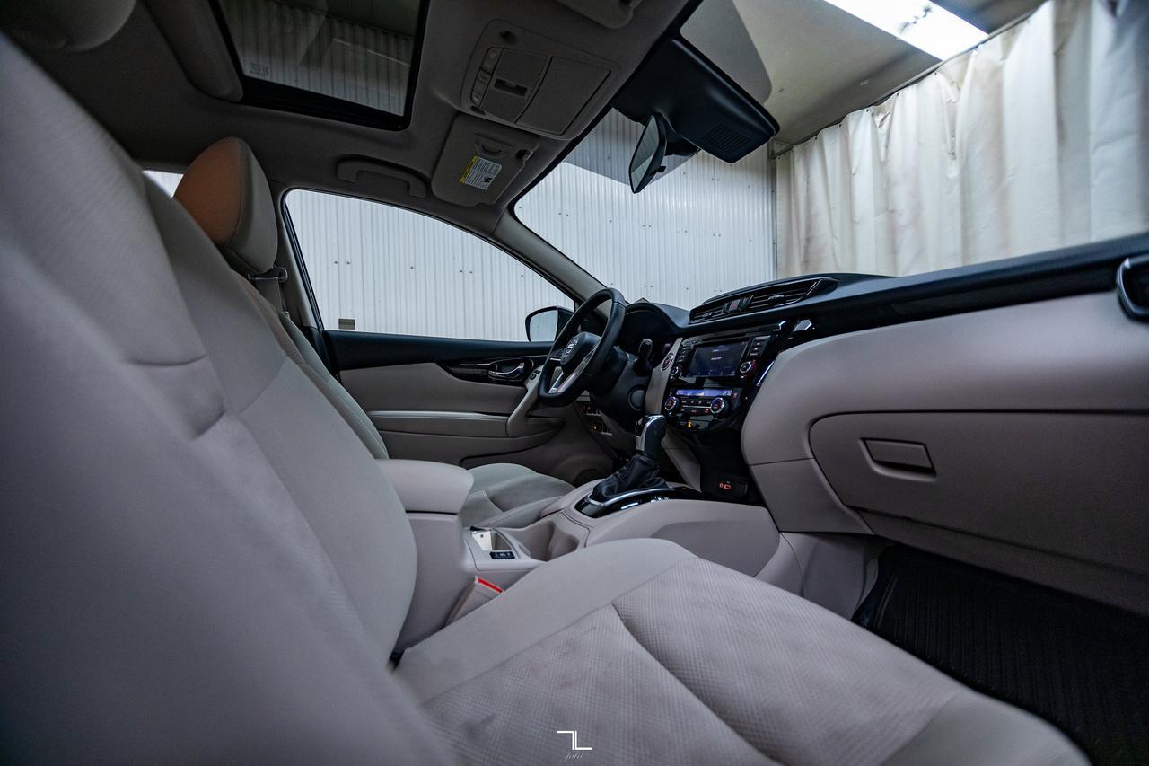 2022 Nissan Qashqai AWD SV Roof BCam Red Deer AB