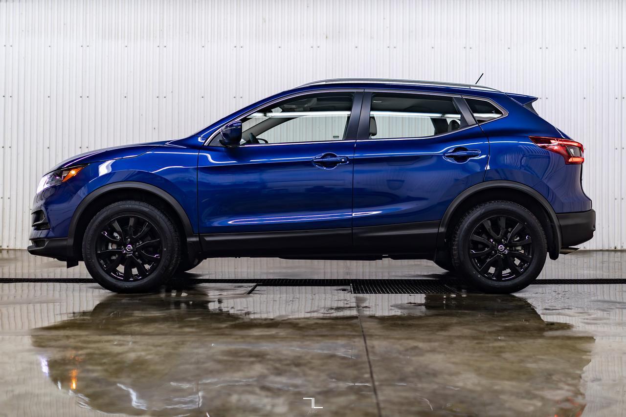 2022 Nissan Qashqai AWD SV Roof BCam Red Deer AB