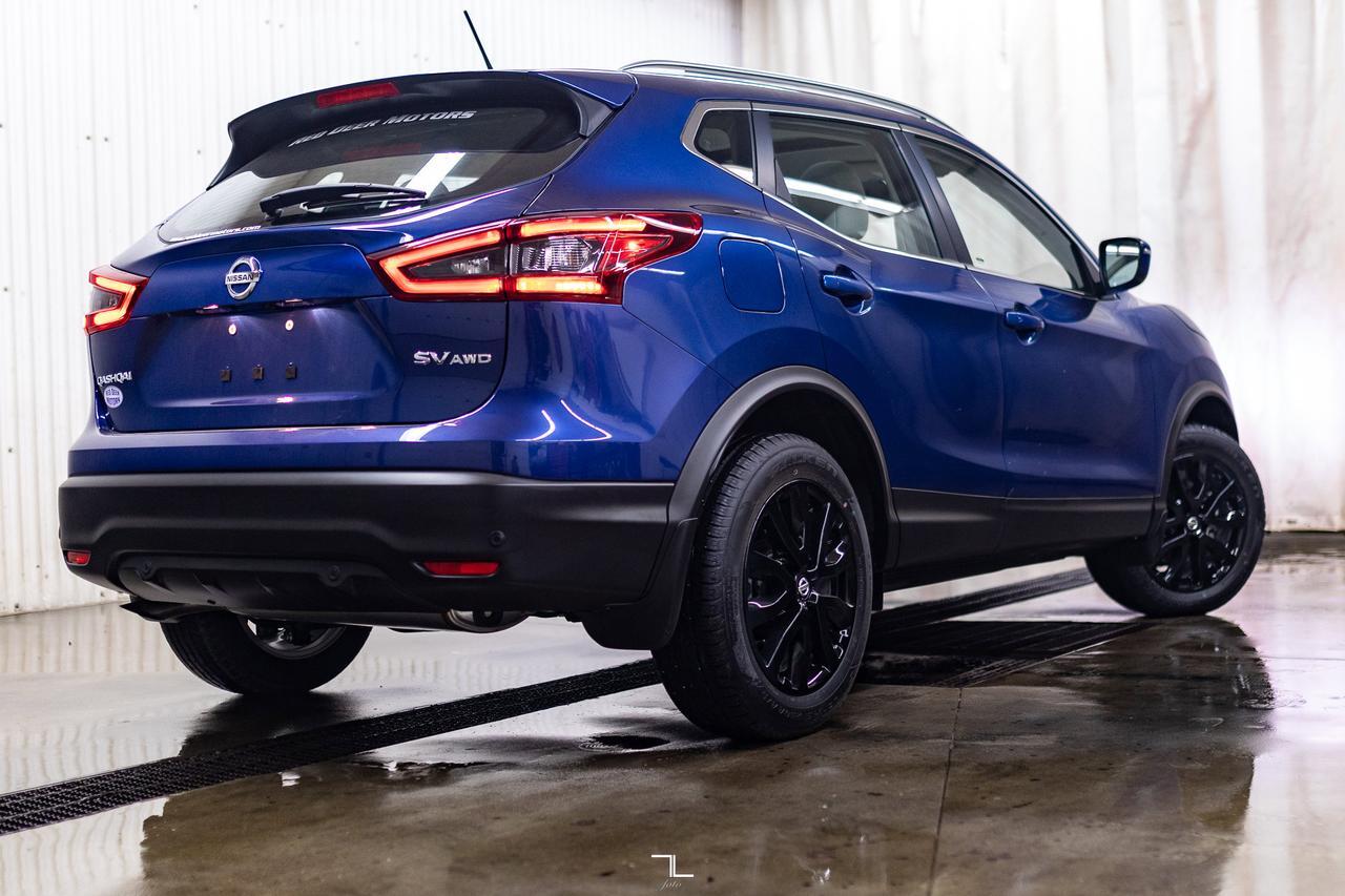 2022 Nissan Qashqai AWD SV Roof BCam Red Deer AB