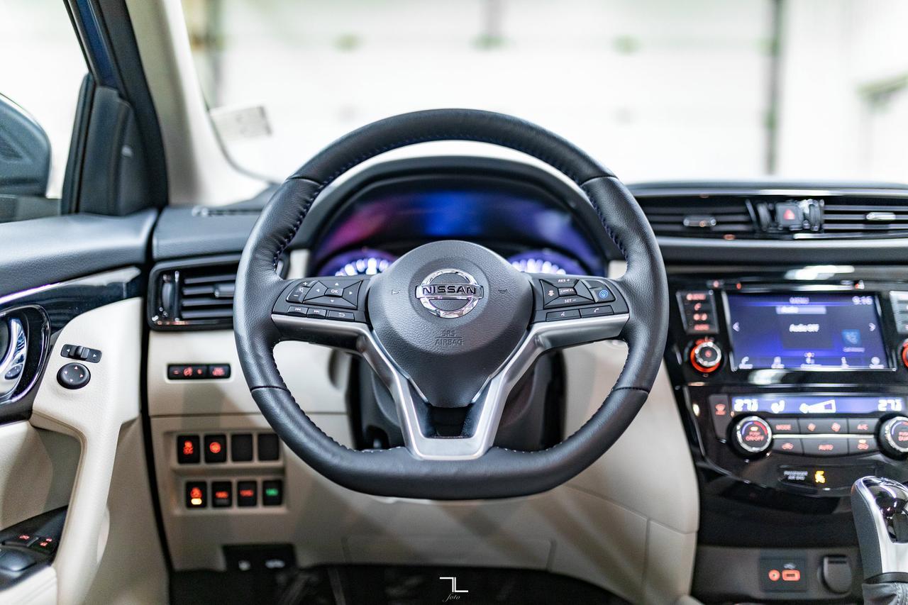 2022 Nissan Qashqai AWD SV Roof BCam Red Deer AB