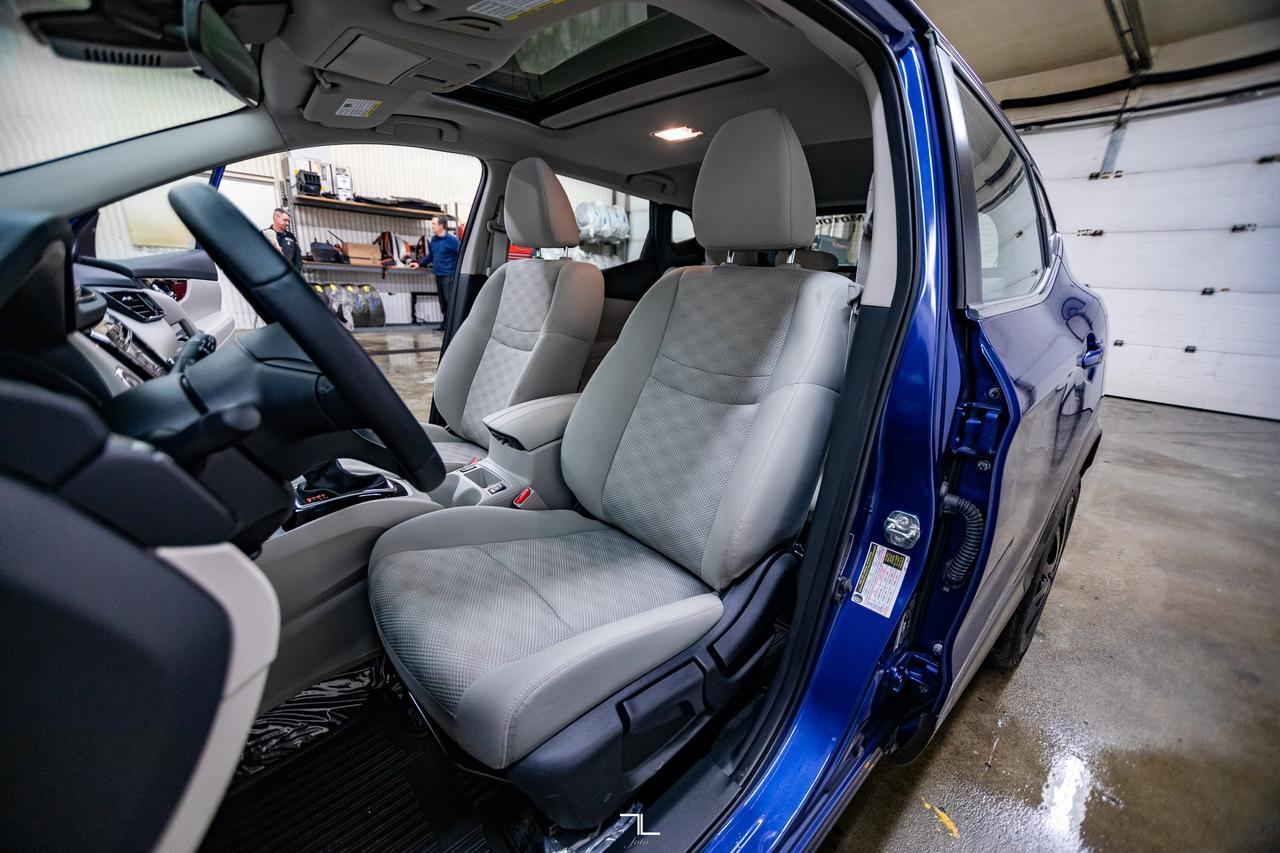 2022 Nissan Qashqai AWD SV Roof BCam Red Deer AB