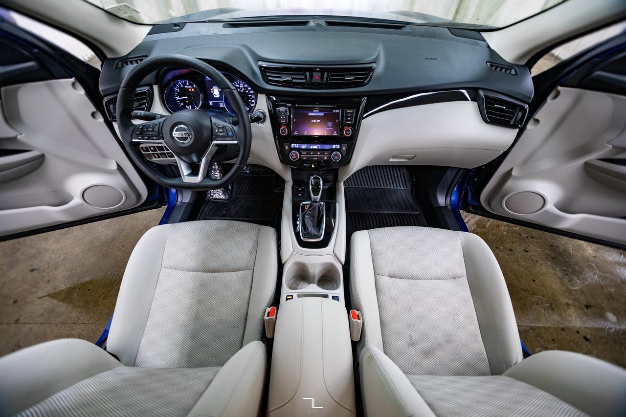 2022 Nissan Qashqai AWD SV Roof BCam Red Deer AB