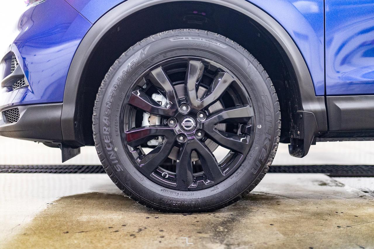 2022 Nissan Qashqai AWD SV Roof BCam Red Deer AB