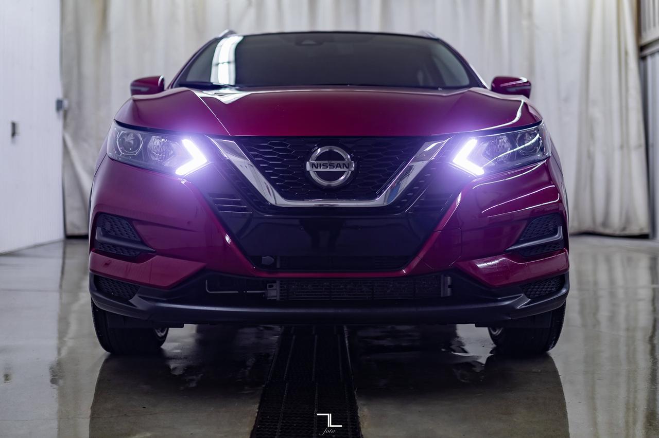 2022 Nissan Qashqai AWD SV Roof BCam Red Deer AB