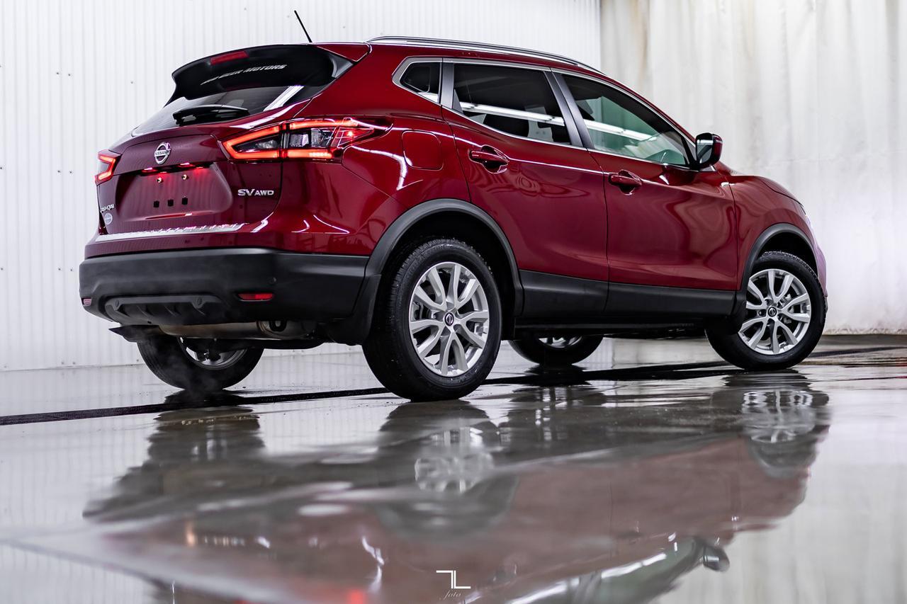 2022 Nissan Qashqai AWD SV Roof BCam Red Deer AB
