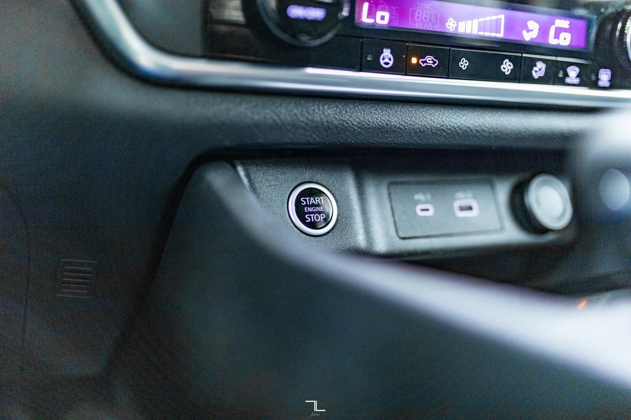 2022 Nissan Rogue AWD S BCam Red Deer AB