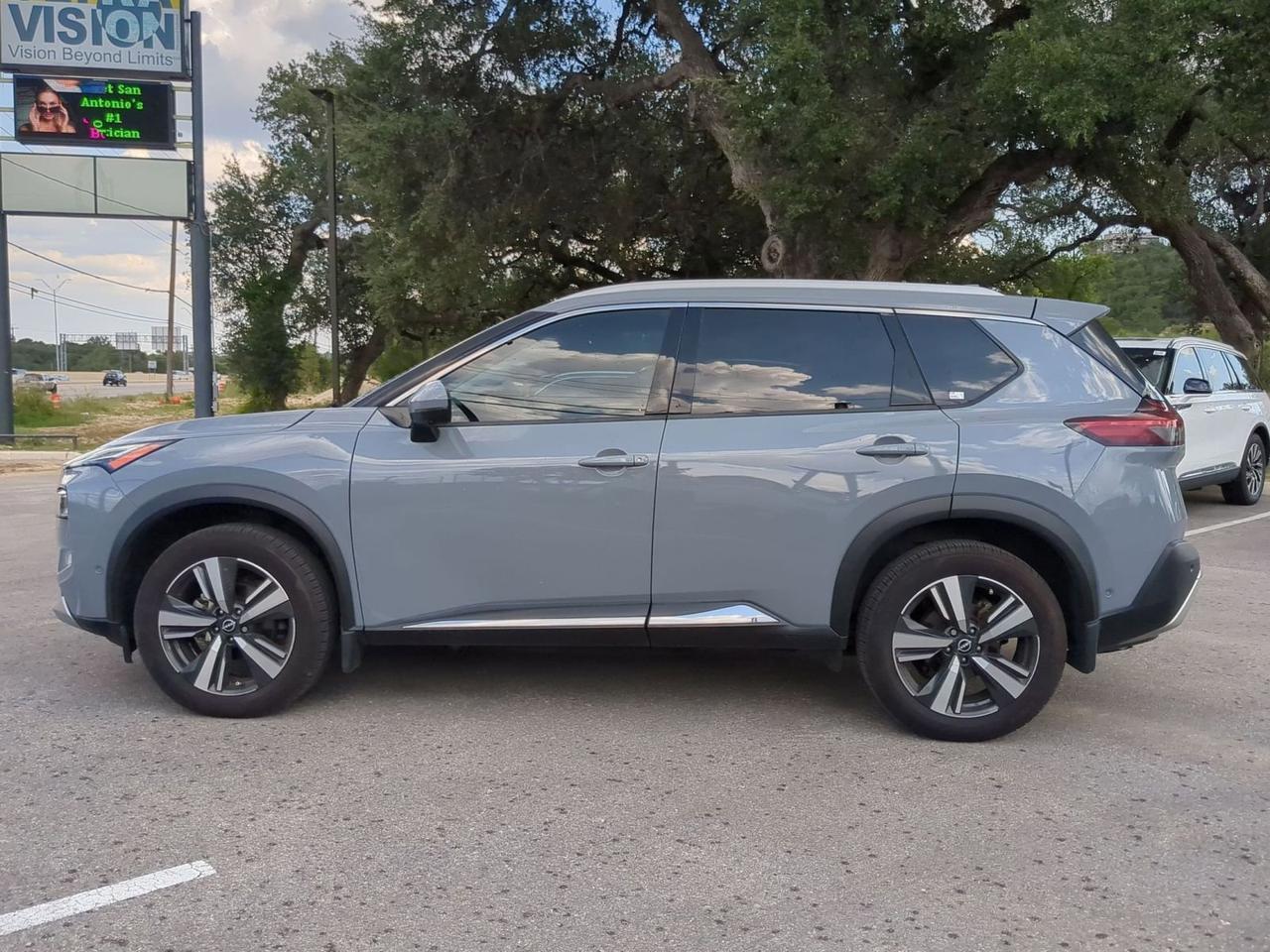 2022 Nissan Rogue Platinum