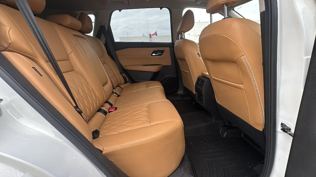 2022 Nissan Rogue Platinum  Selma TX