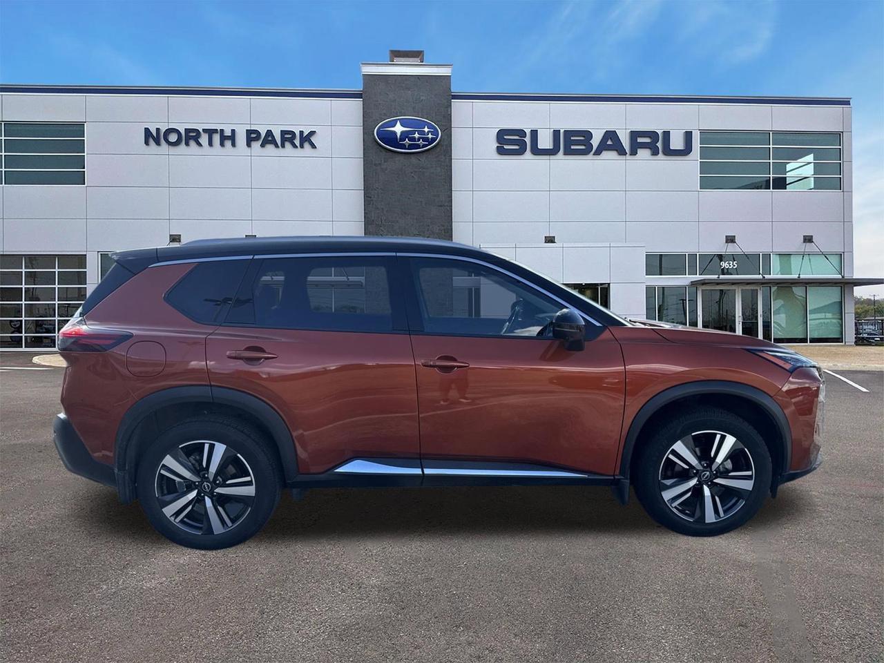 2022 Nissan Rogue SL