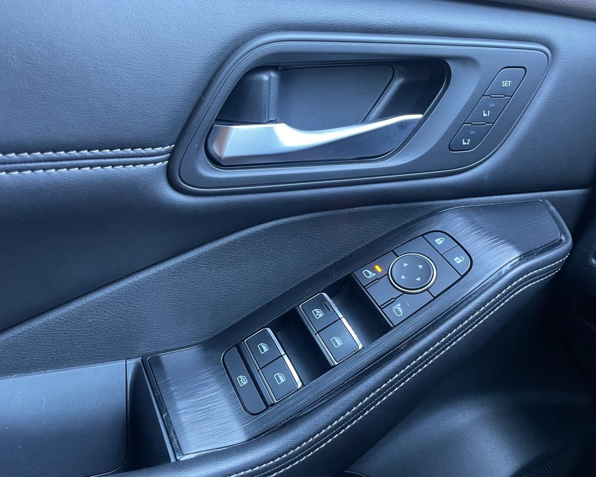 2022 Nissan Rogue SL Sport Utility 4D Port Orchard WA