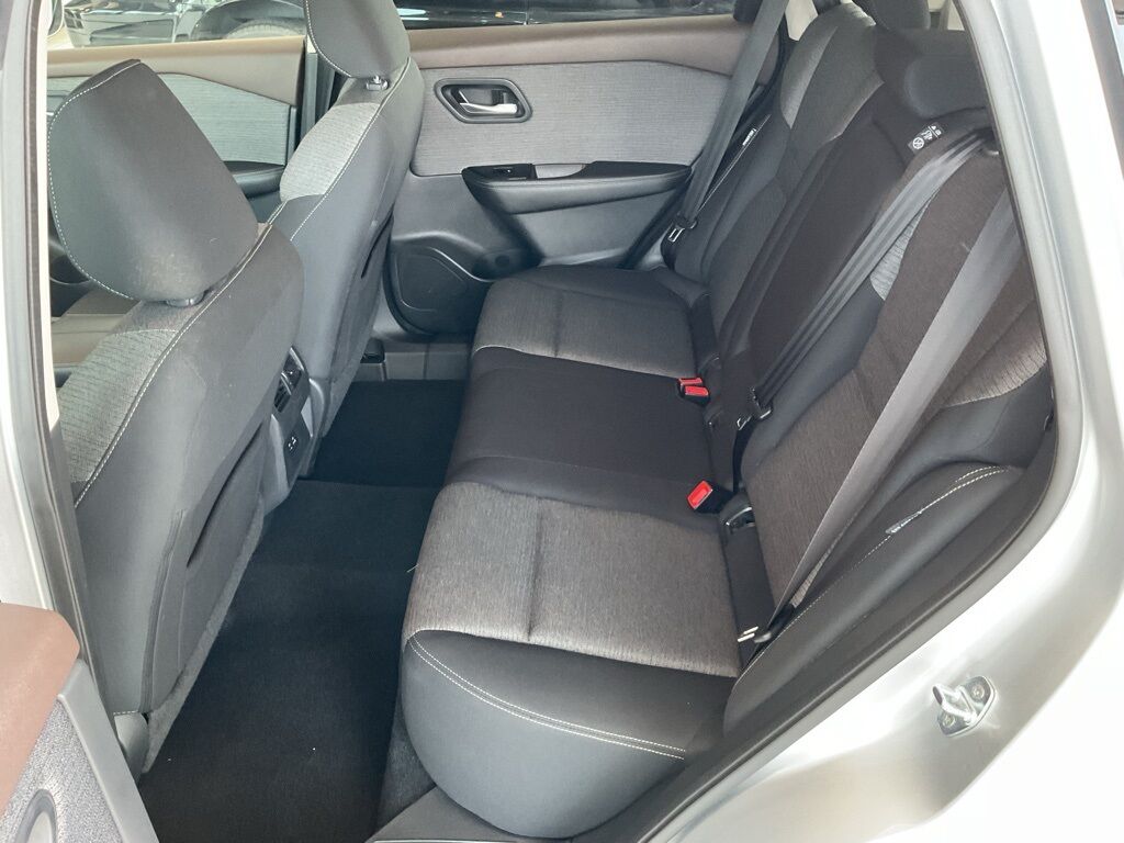 2022 Nissan Rogue SV Duluth MN