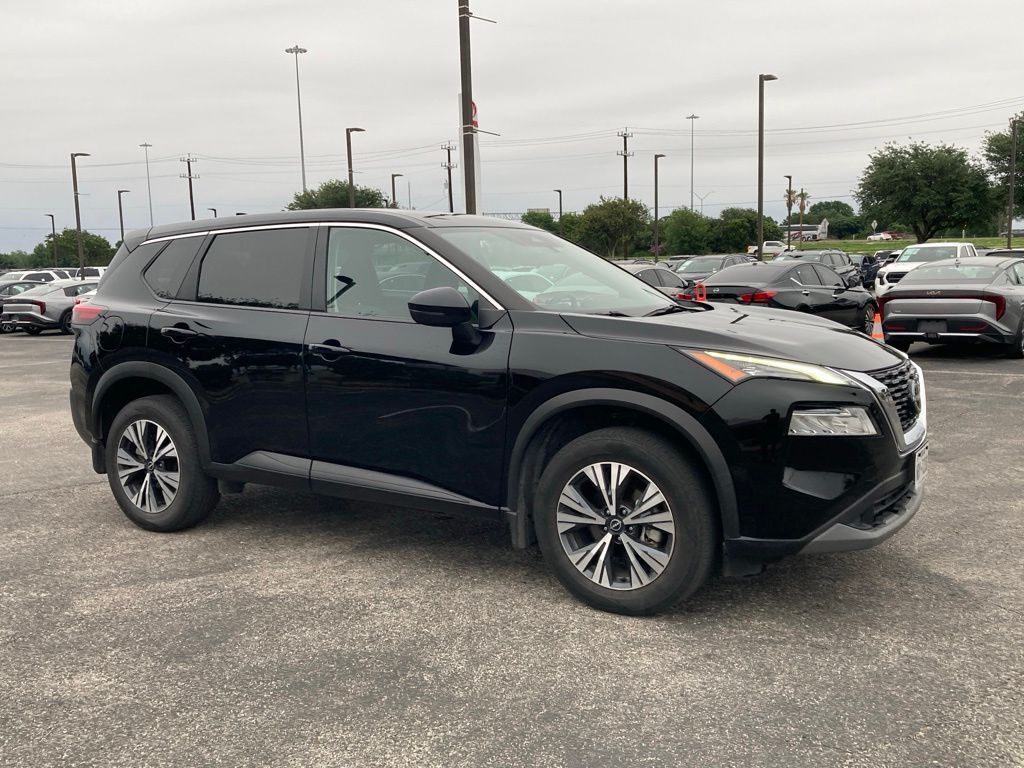 2022 Nissan Rogue SV