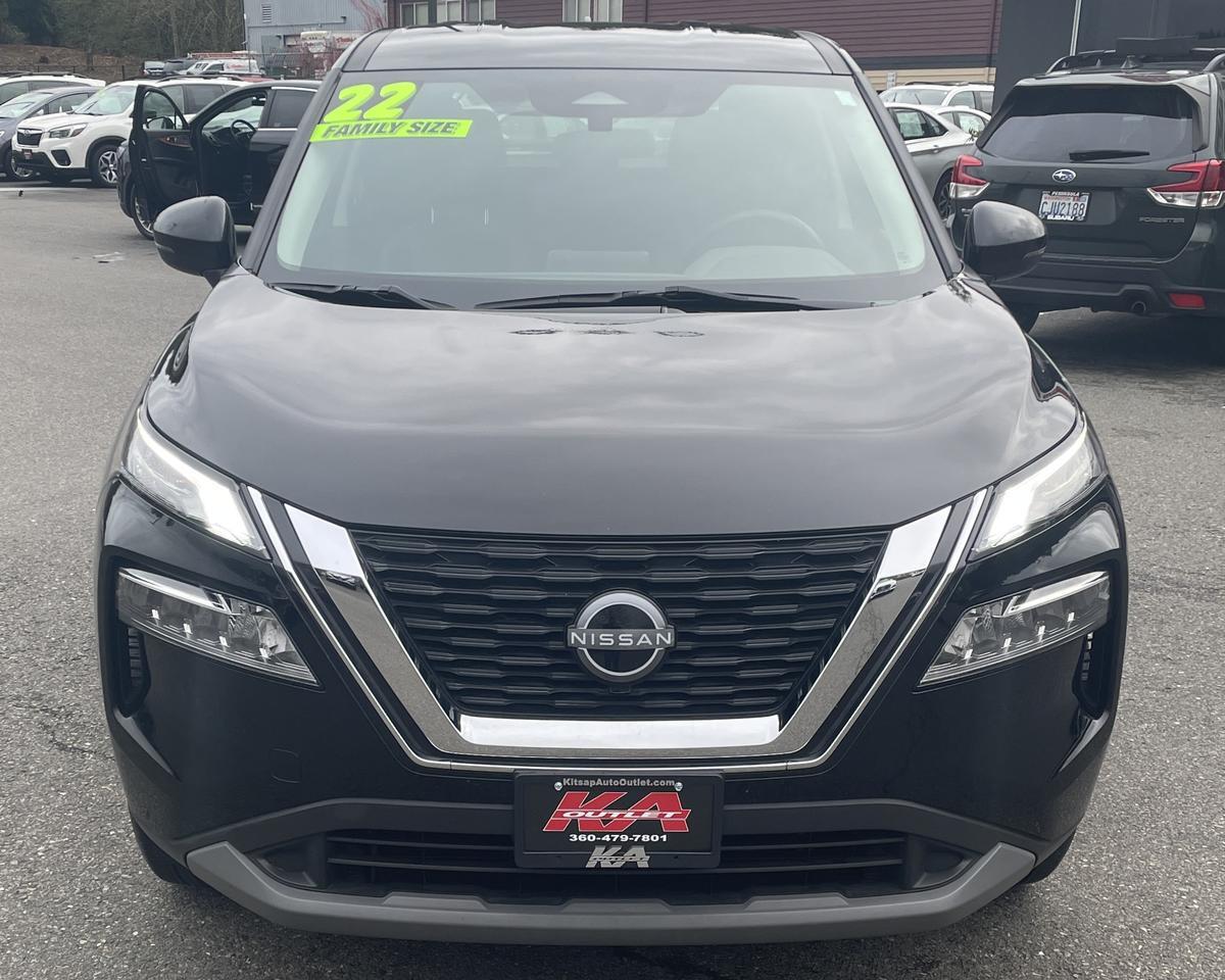 2022 Nissan Rogue SV Sport Utility 4D