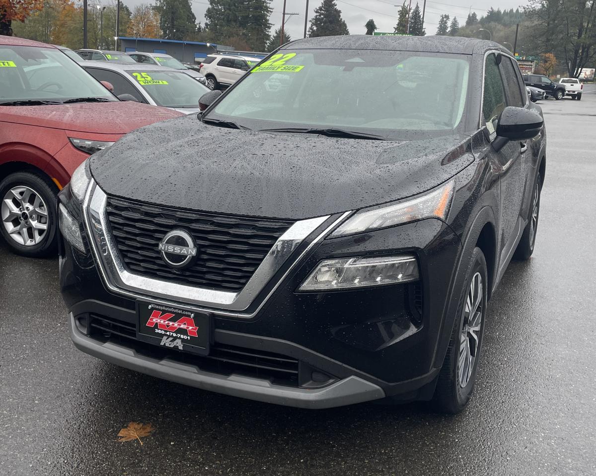 2022 Nissan Rogue SV Sport Utility 4D