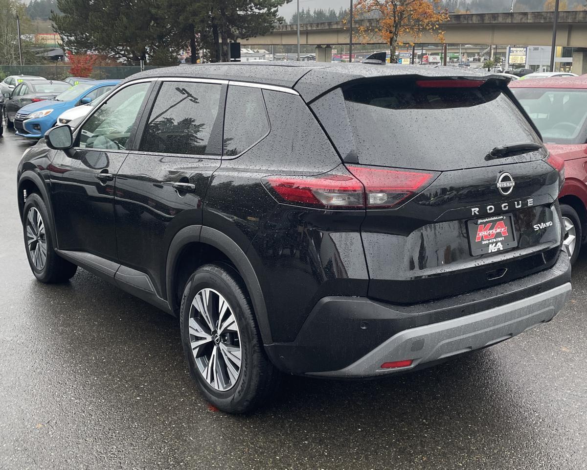 2022 Nissan Rogue SV Sport Utility 4D
