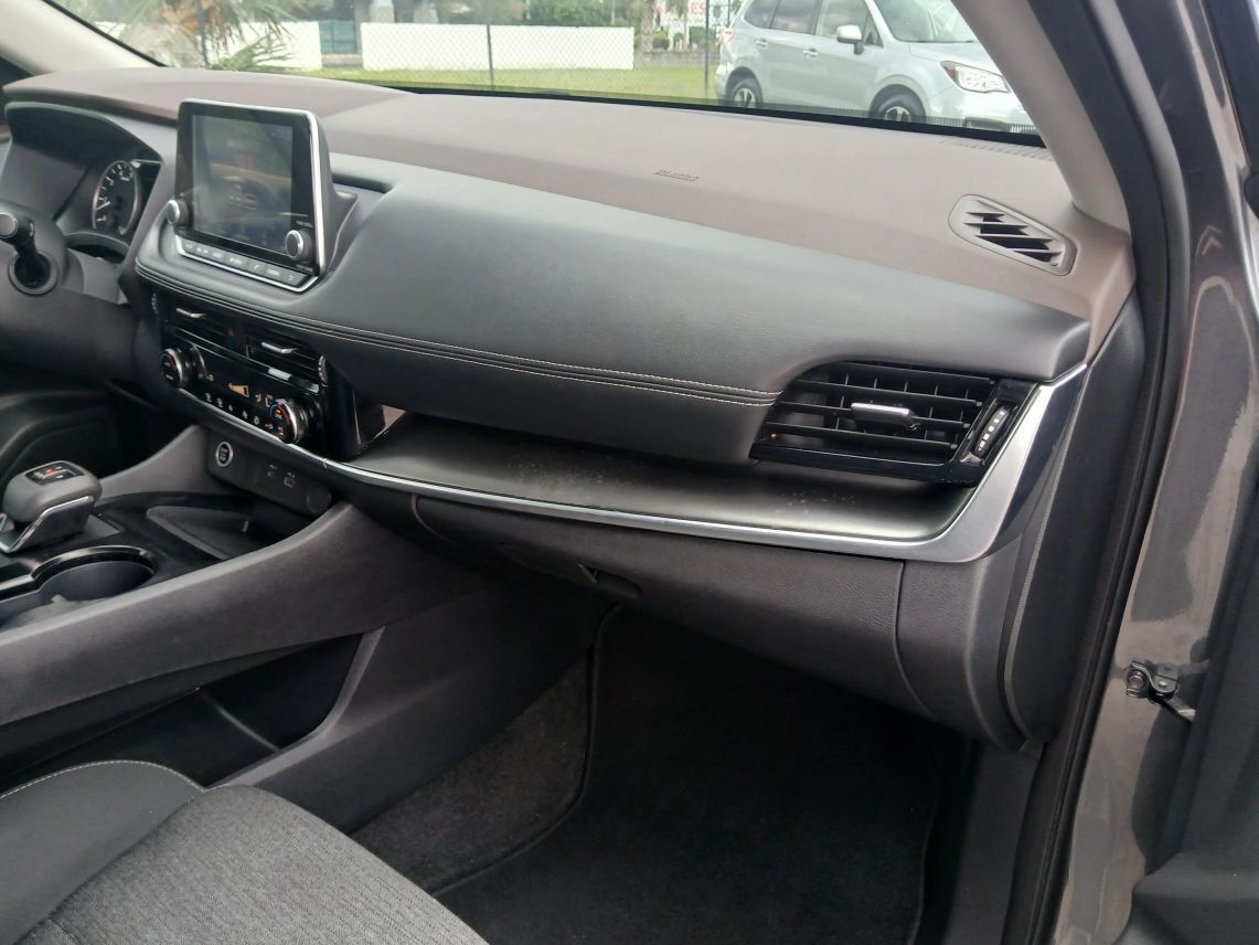 2022 Nissan Rogue SV Sport Utility 4D Maitland FL