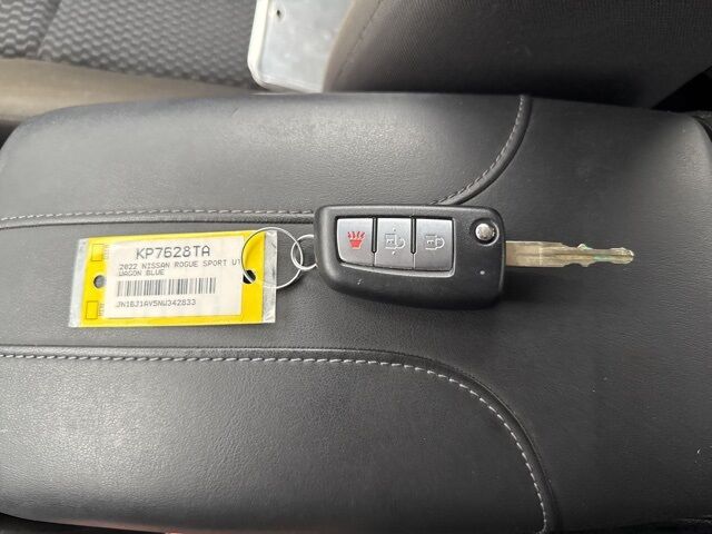 2022 Nissan Rogue Sport S  TX