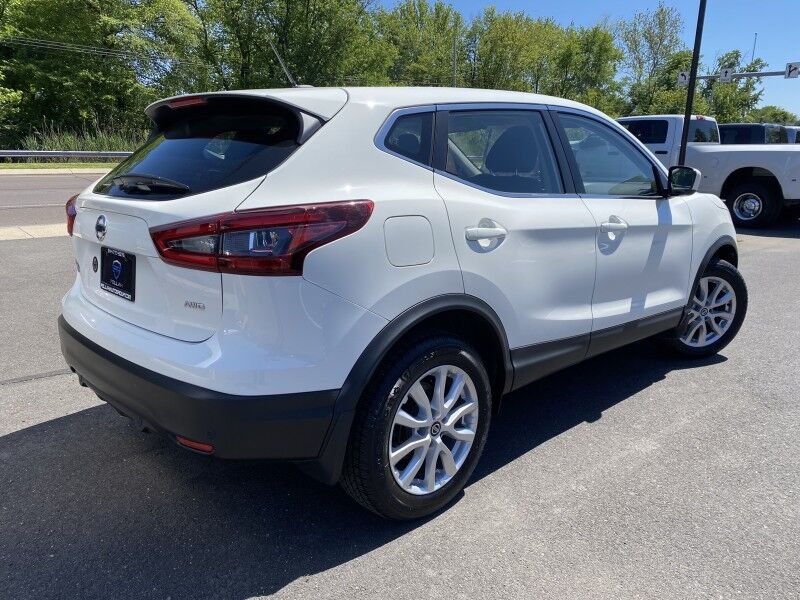 2022 Nissan Rogue Sport S Bristol  PA
