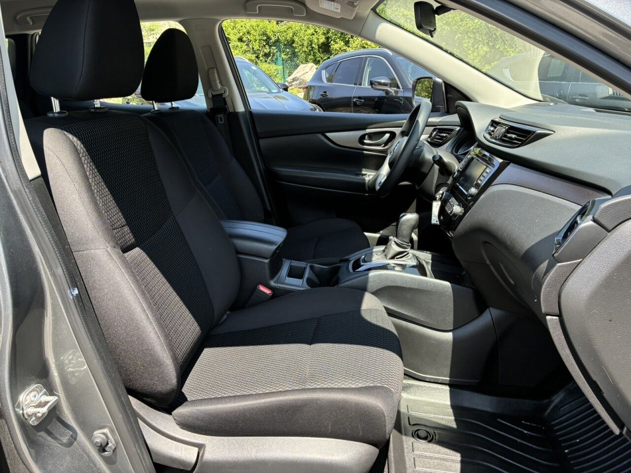 2022 Nissan Rogue Sport S Charlton MA