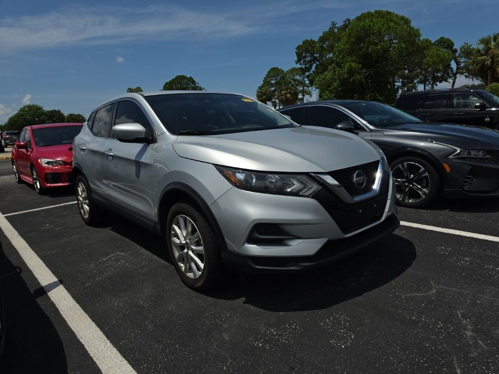 2022 Nissan Rogue Sport S
