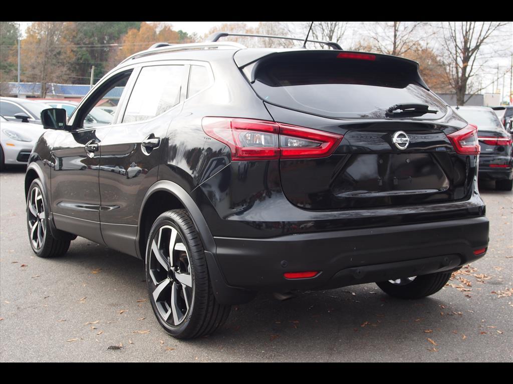 2022 Nissan Rogue Sport SL