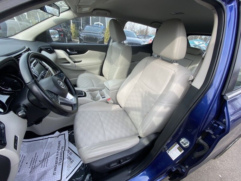 2022 Nissan Rogue Sport SV Bristol  PA