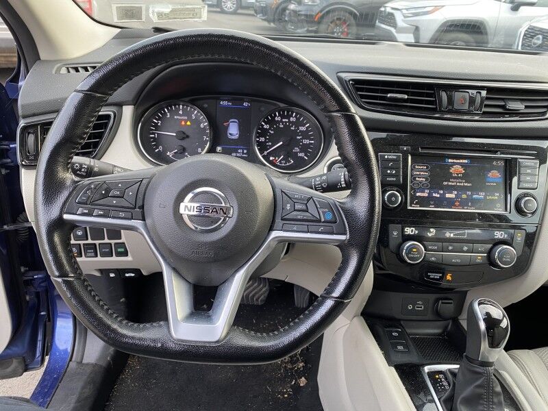 2022 Nissan Rogue Sport SV